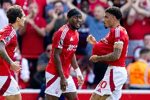 罗马诺：热刺激活怀特6000万镑解约金条款，球员已被允许周五体检