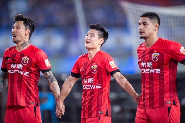 jjb-海港领先8分错失夺冠夜 下轮主场擒国安即拿第2冠